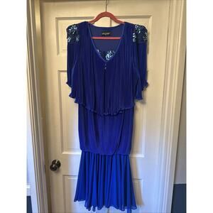 VINTAGE VIRGINIE Paris MICRO PLEATED TIERED DRESS w/ Flare On Shoulders Mint !!